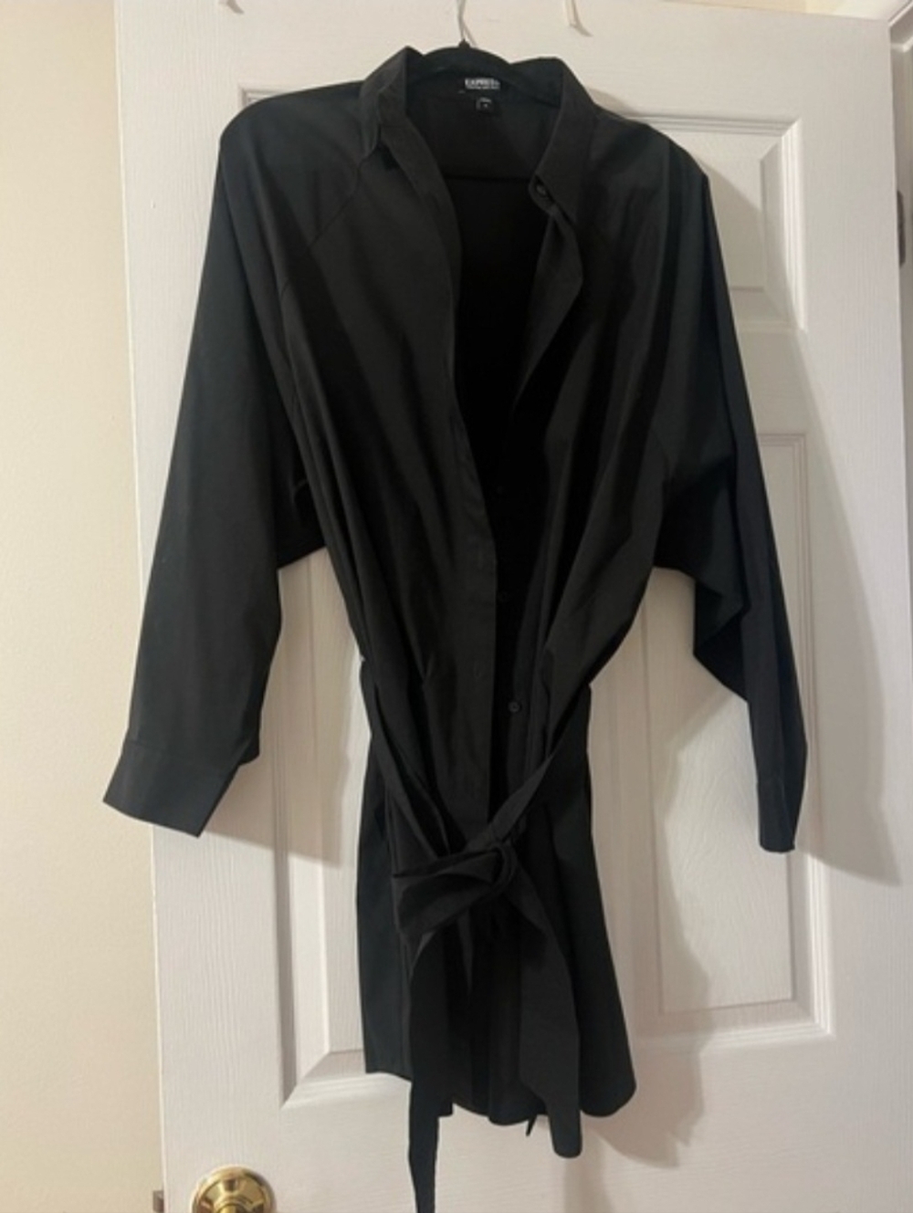 NWOT Express Black Front Tie Button Down Dress Size XL.